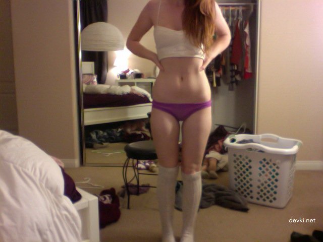 Wild Redhead Amateur in Hardcore Porn Pics - Fiery Slut Gets Explicit