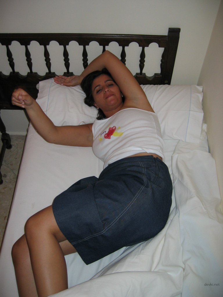 Uncensored Amateur XXX Pics: Free Hot Sex Photos for Raw Pleasure!