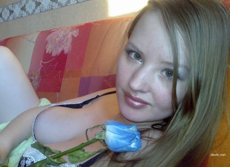 Amateur Woman's Busty Boobs: Explicit Big Tit Photo for Busty Lovers