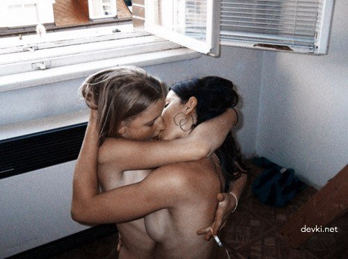 Amateur Social Media XXX: Uncensored Web Porn Pics Galore!