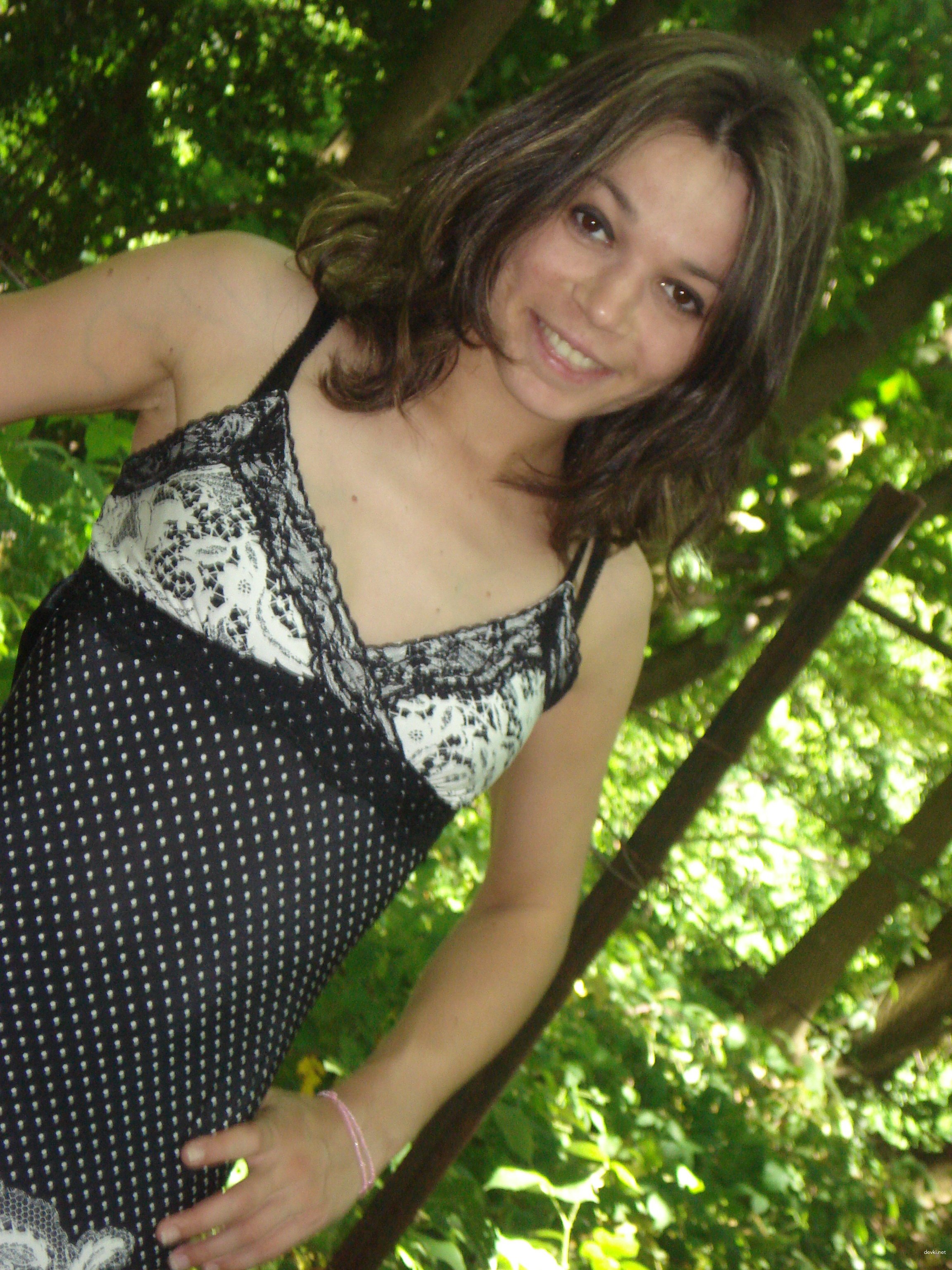 Wild Outdoor Amateur XXX: Explicit Private Sex Pics in Nature