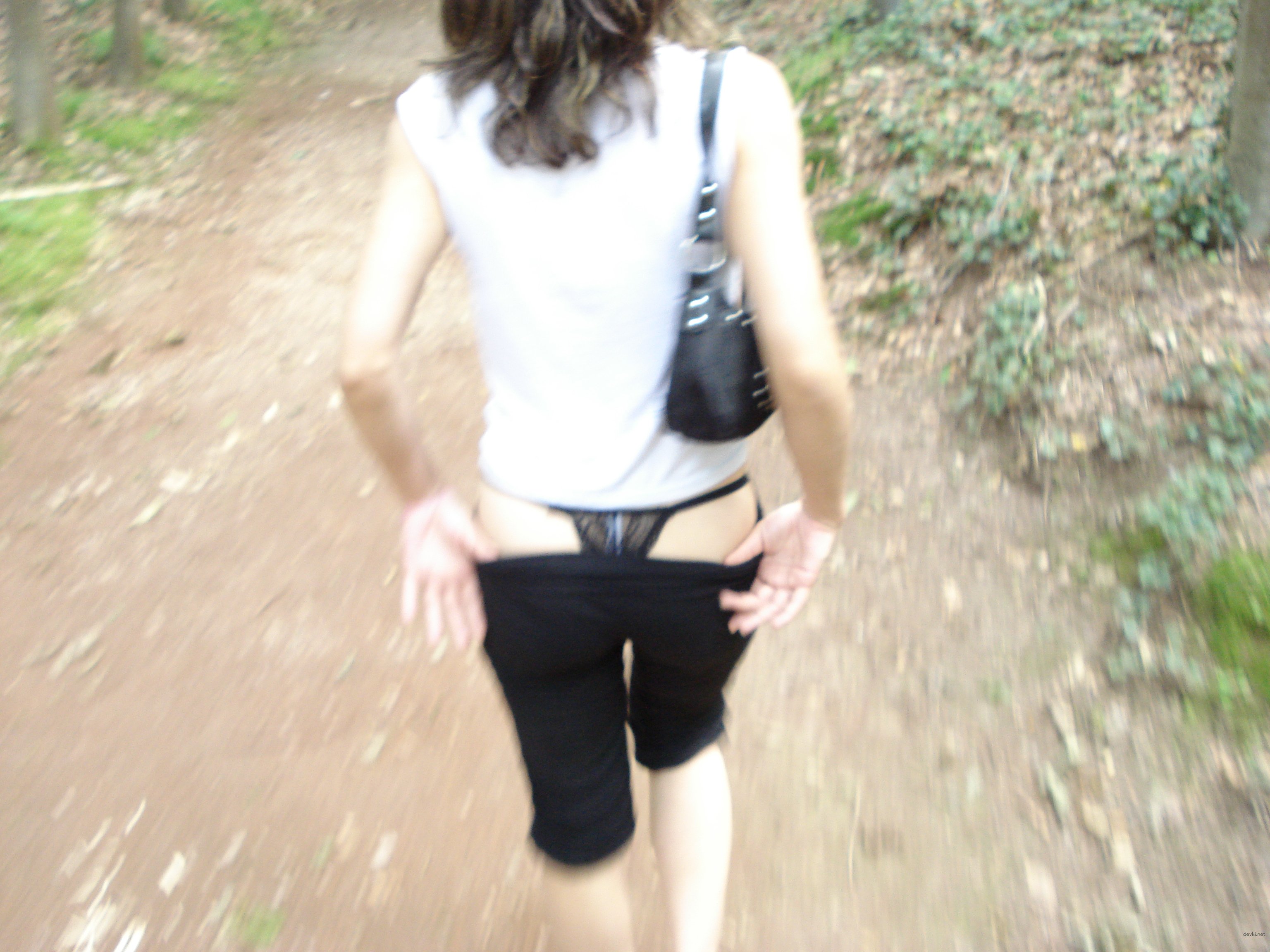 Wild Outdoor Amateur XXX: Explicit Private Sex Pics in Nature