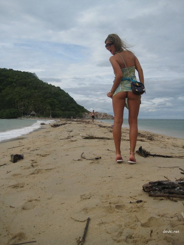 Explicit Amateur Vacation Nude: Showing Off My Wet Pussy