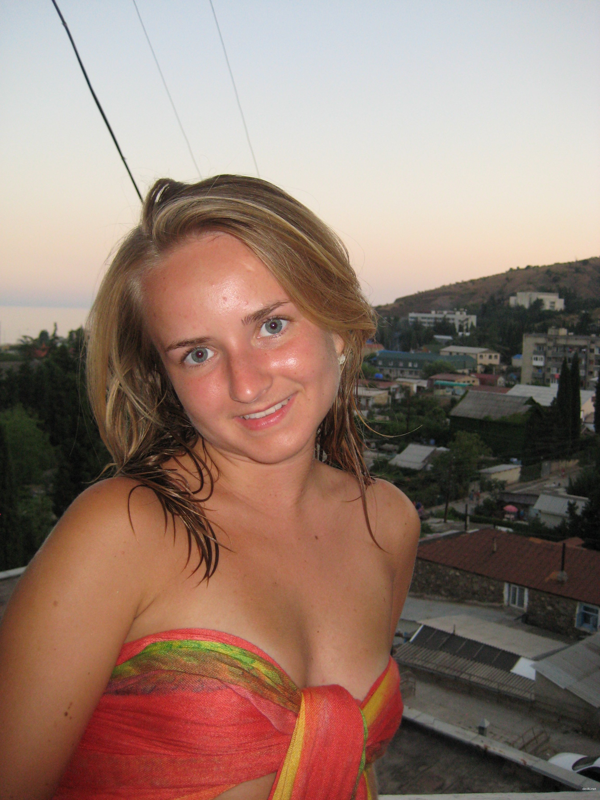 Hot Babes Sunbathing: Uncensored Amateur Pics of Sexy Women on Vacation