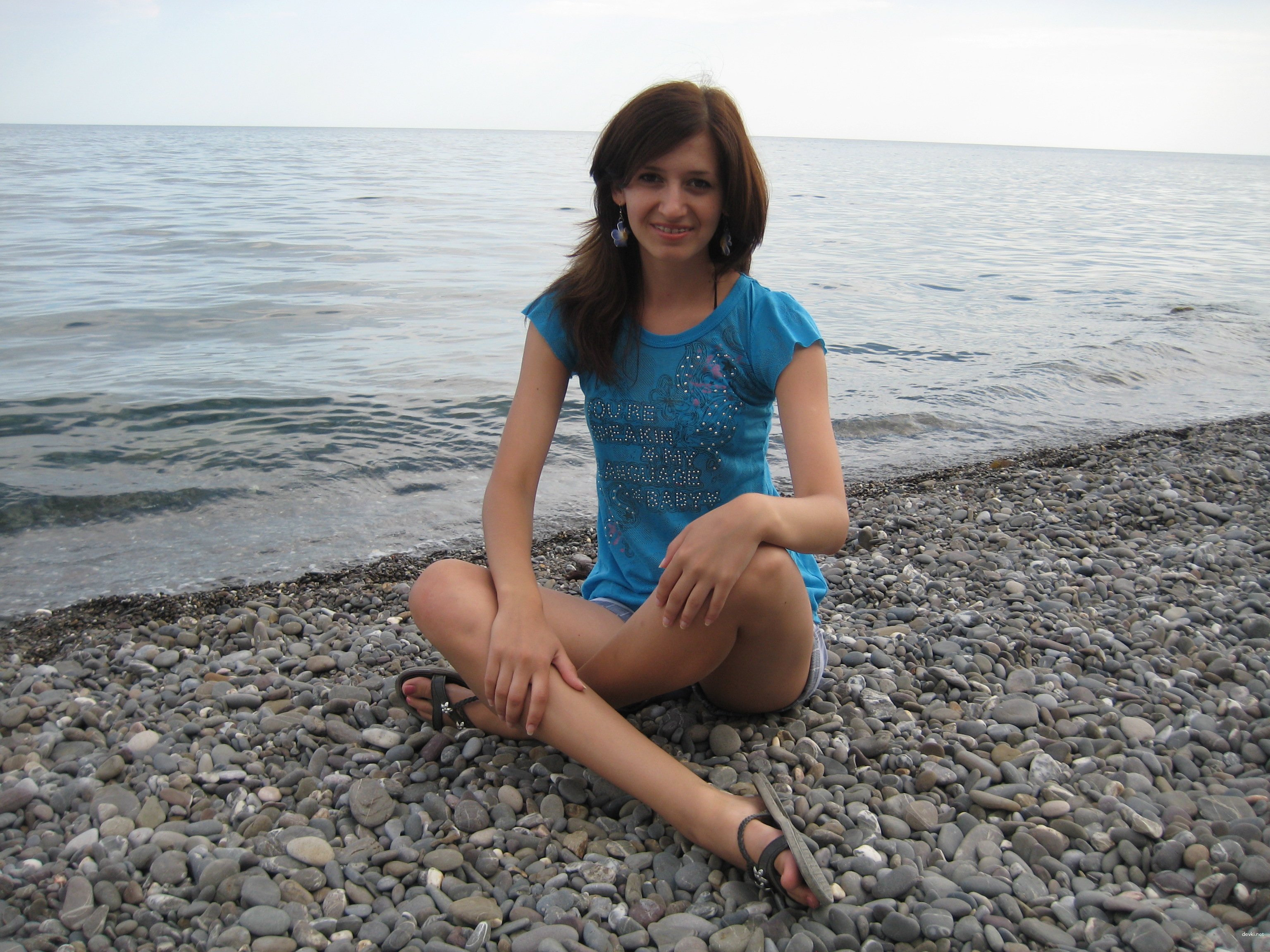Hot Babes Sunbathing: Uncensored Amateur Pics of Sexy Women on Vacation