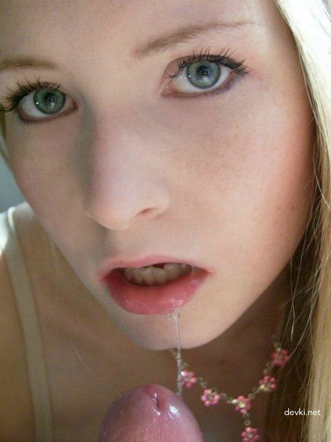 Sensual Amateur Blowjob: Sexy Girlfriend Deepthroats Boyfriend's Hard Cock