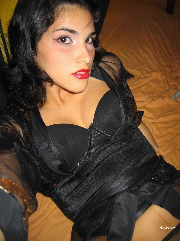 Arab Amateur's Hairy Pussy Pounded in Explicit Hardcore Porn Photo
