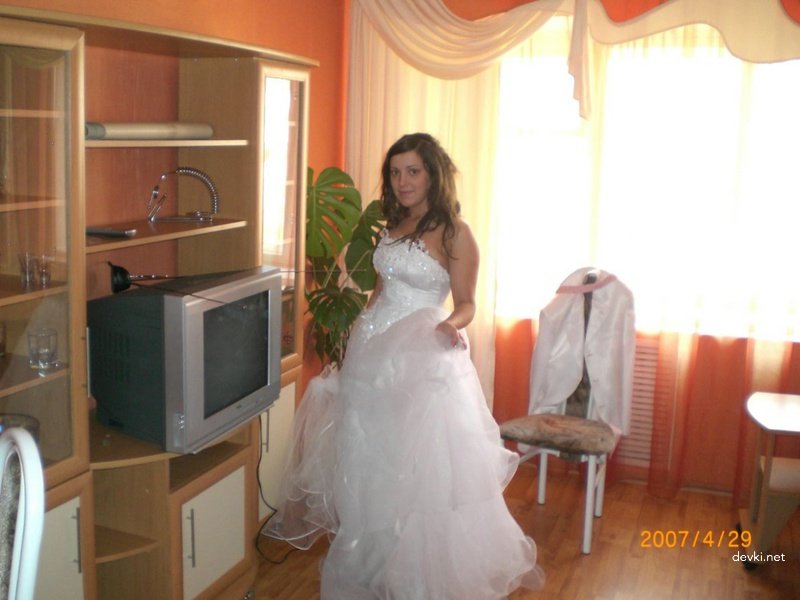 Hardcore Bride Gets Drenched and Ravaged - Explicit Amateur Porn Pics