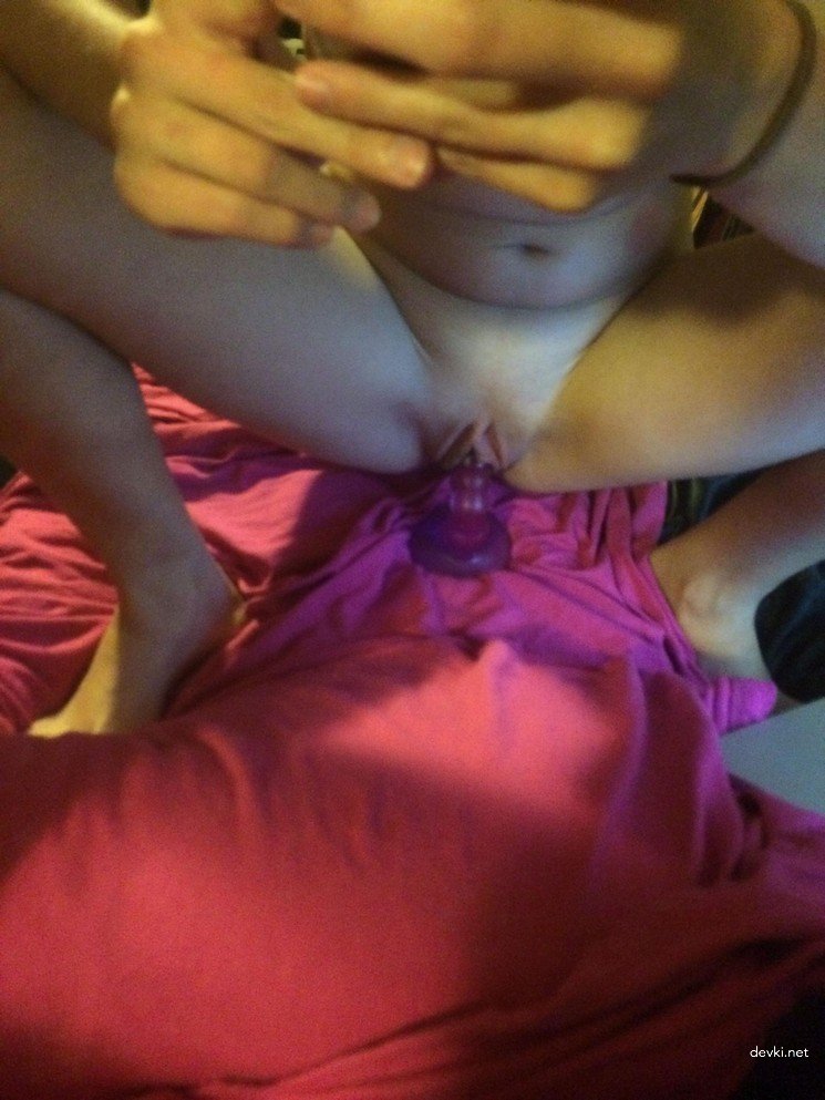 Amateur Double Penetration: Dildo in Pussy and Anal - Explicit Porn Explosion