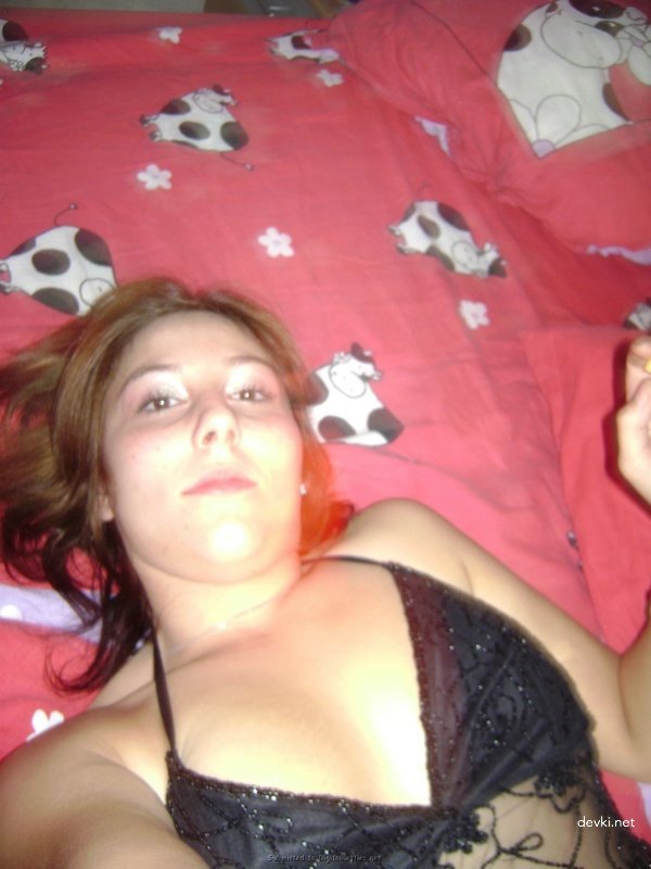 Wild Outdoor Fuck: Hot Slut Begging for Hardcore Action - Explicit Amateur Sex Pic