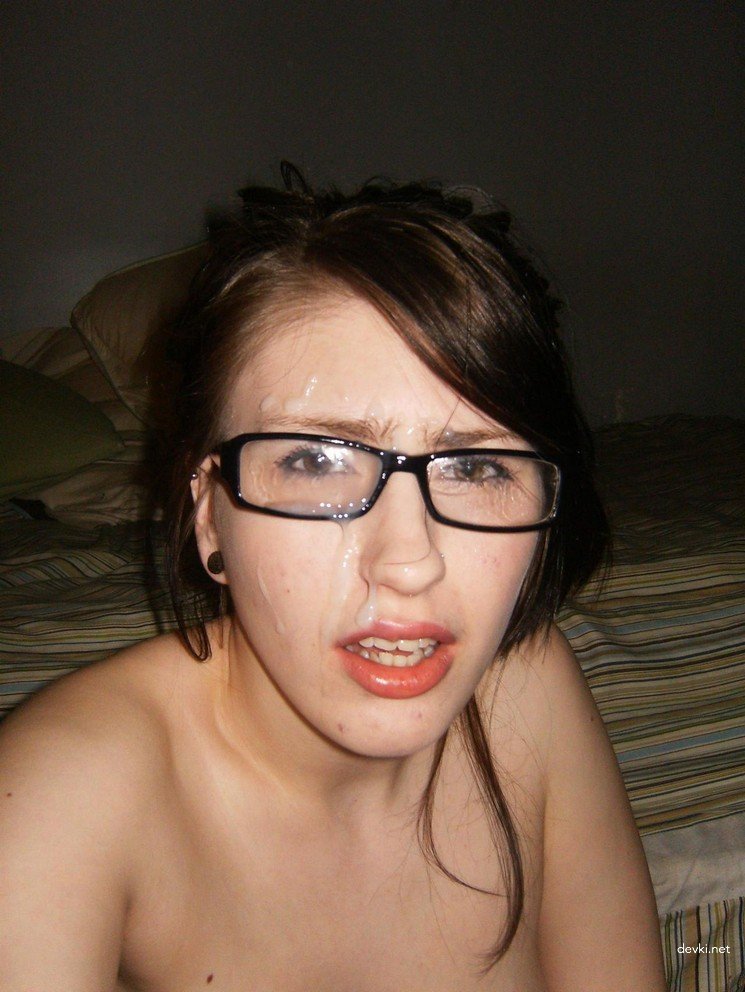 Steamy Young Babes' Homemade Cumshots: Explicit Amateur Porn Pics