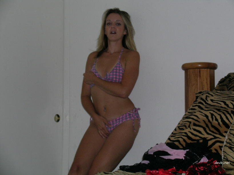 Steamy Amateur Wife Sex Pics - Explicit Homemade Porn with Stunning Wife