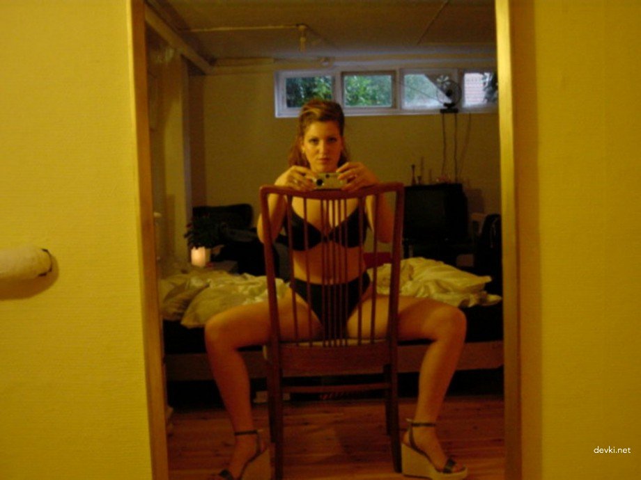 Uncensored Amateur Nude Girlfriend Pics - Explicit Homemade Photos