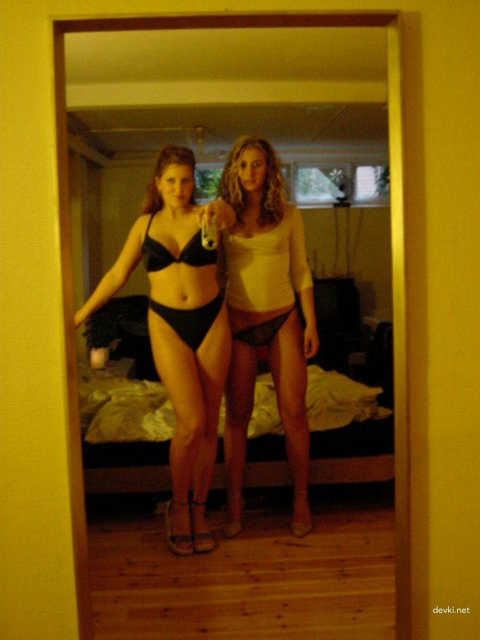 Uncensored Amateur Nude Girlfriend Pics - Explicit Homemade Photos