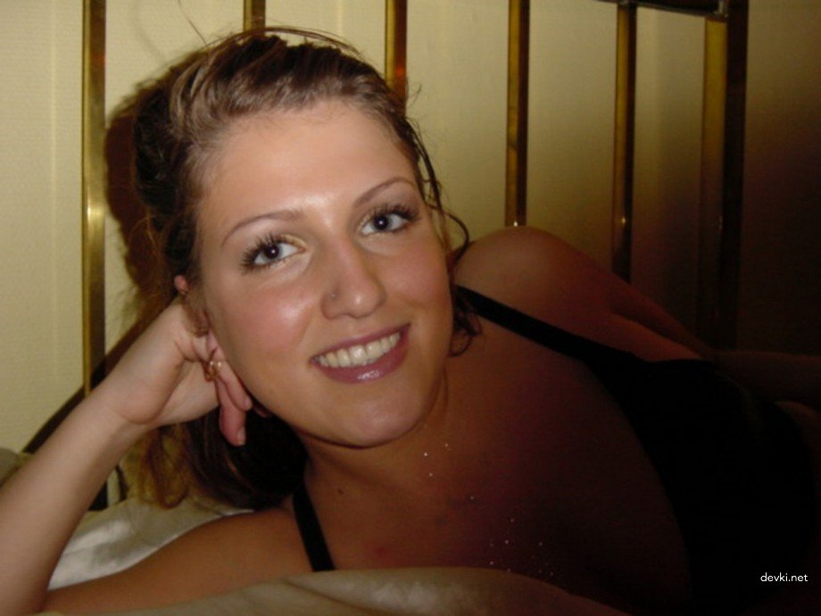 Uncensored Amateur Nude Girlfriend Pics - Explicit Homemade Photos