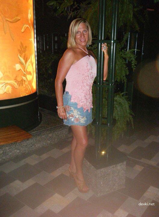 Private Amateur Woman XXX Photos: Uncensored Homemade Porn for Adults