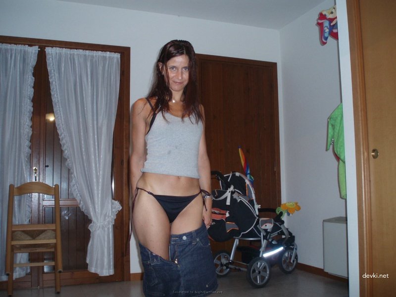 Hot MILF Sucks Dick - Explicit Homemade Blowjob Video