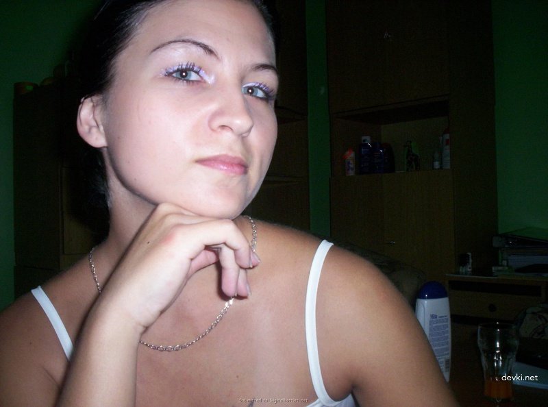 Amateur Slut Expertly Rides Cock: Hardcore Porn Pic