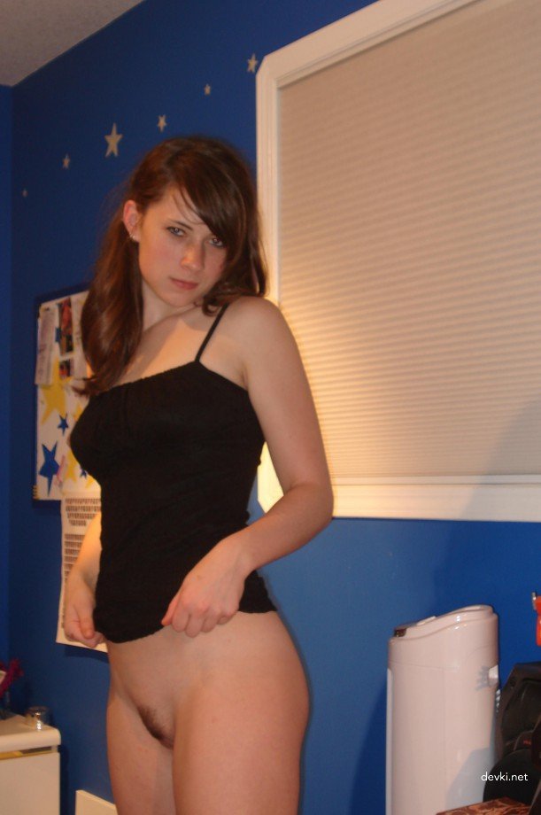XXX Amateur Girl's Uncensored Private Photos - Explicit and Raw XXX Content