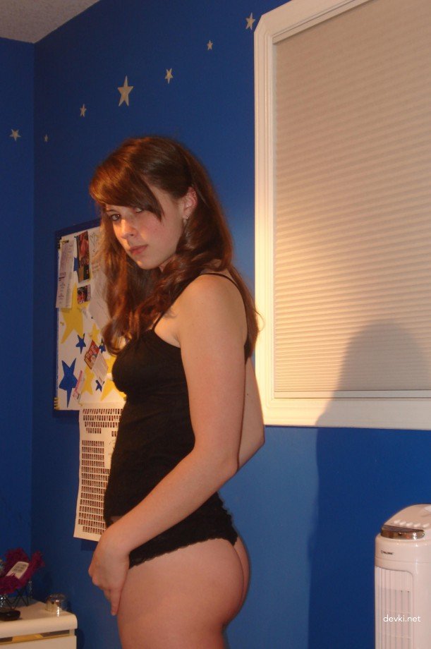 XXX Amateur Girl's Uncensored Private Photos - Explicit and Raw XXX Content