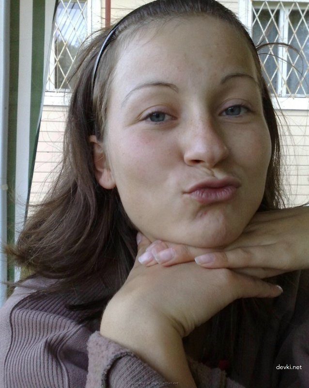 XXX Amateur Girlfriend Pics: Young and Intimate XXX Photos