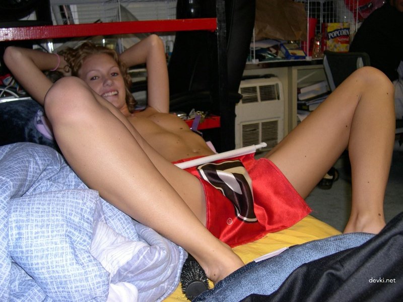 Amateur Girlfriend Stripped and Exposed Without Panties - Explicit Photos