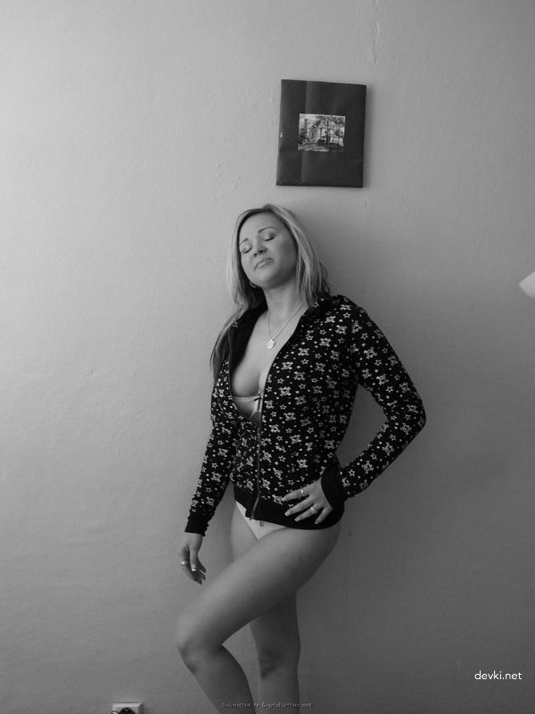 Raw Ex-Girlfriend Amateur Porn Pics - Uncensored and Explicit Intimate Sex Photos