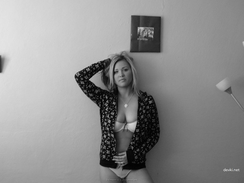 Raw Ex-Girlfriend Amateur Porn Pics - Uncensored and Explicit Intimate Sex Photos