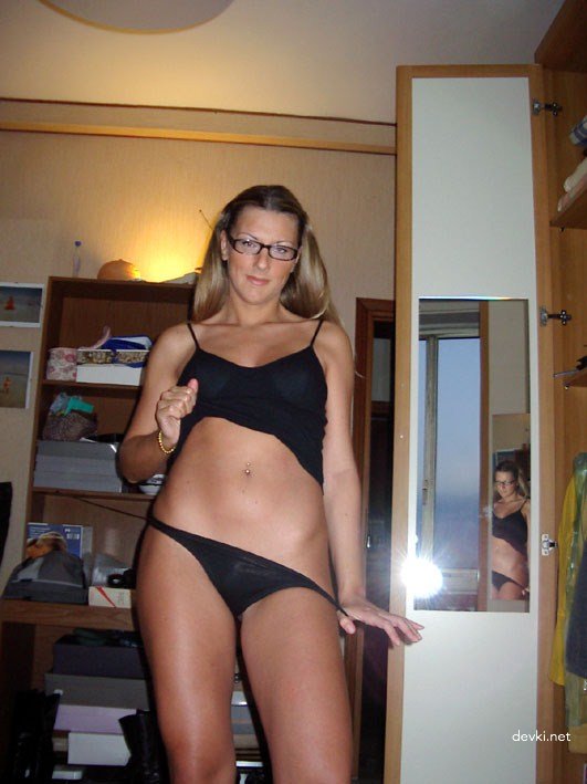 Hot Amateur MILF Private Porn Pics: Explicit Mature Woman in Hardcore Action