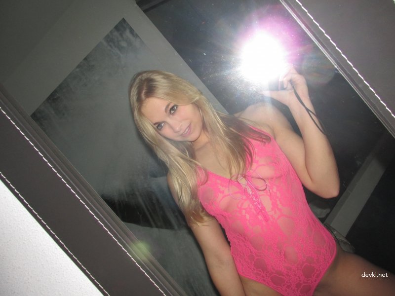 Steamy Amateur Model Lingerie Photoshoot - Seductive Girl in Hot Underwear