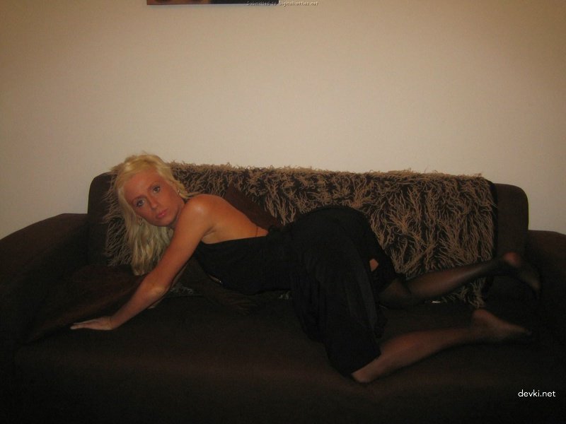 Russian Prostitute's Explicit Amateur Sex Photos: Whore Apartment Action