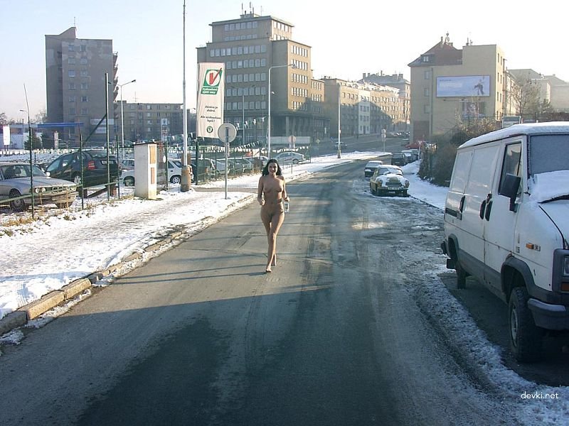 Amateur Street Striptease: Outdoor Girl Undressing Explicitly