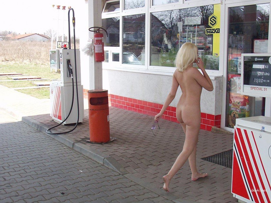 Amateur Street Striptease: Outdoor Girl Undressing Explicitly
