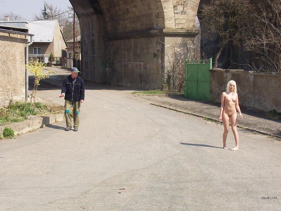 Amateur Street Striptease: Outdoor Girl Undressing Explicitly