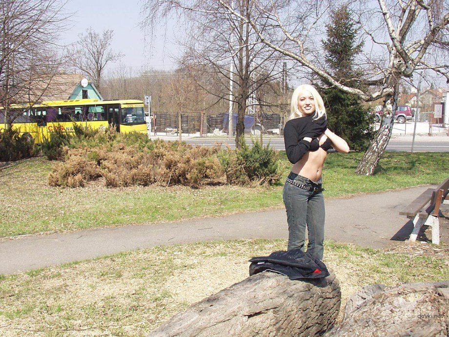 Amateur Street Striptease: Outdoor Girl Undressing Explicitly