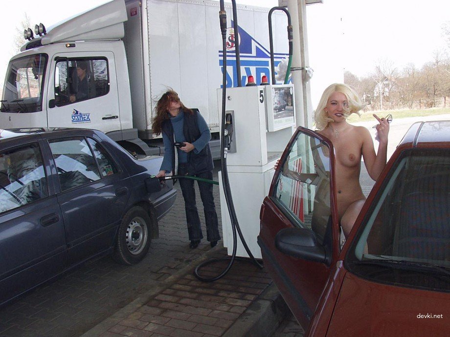 Amateur Street Striptease: Outdoor Girl Undressing Explicitly