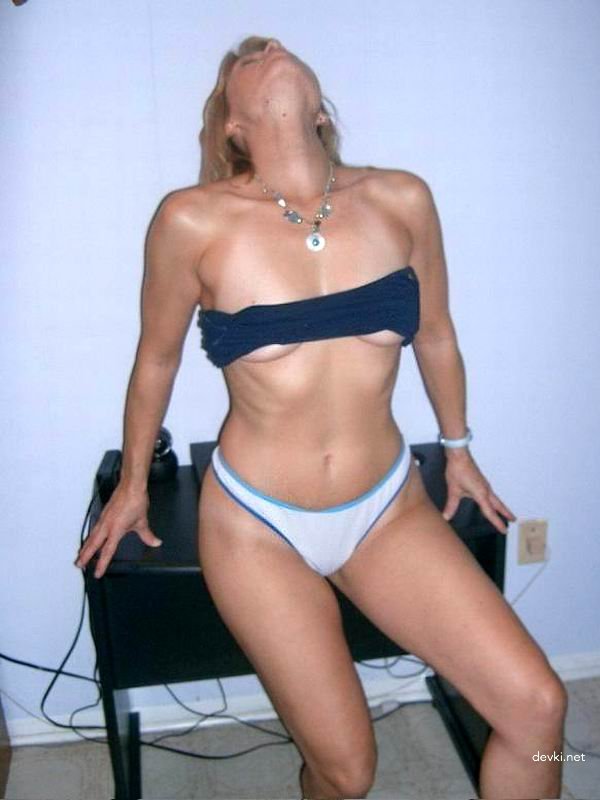 XXX Mature Wife Homemade Pics - Explicit Amateur Collection