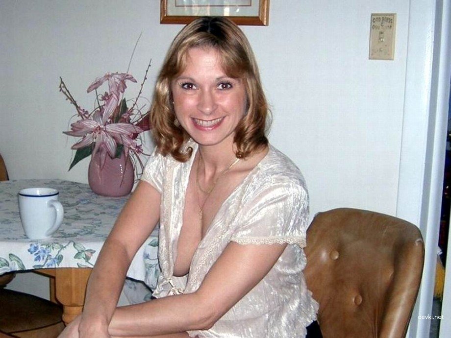 XXX Mature Wife Homemade Pics - Explicit Amateur Collection