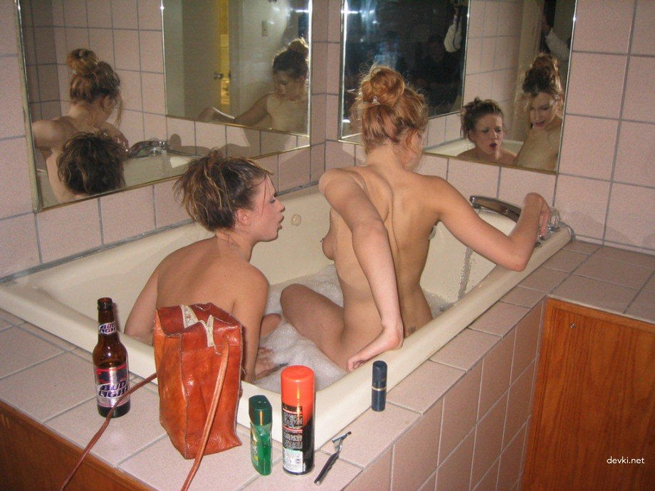 Steamy Amateur Girls Showering Together: Explicit Bathtub Babes