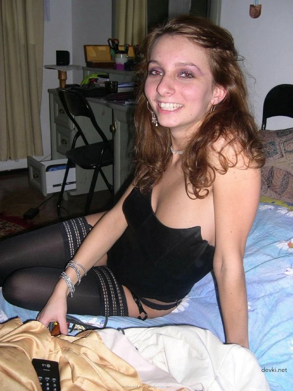Drunk Slut Gets Paid for Explicit Amateur Porn: XXX Photo Shoot