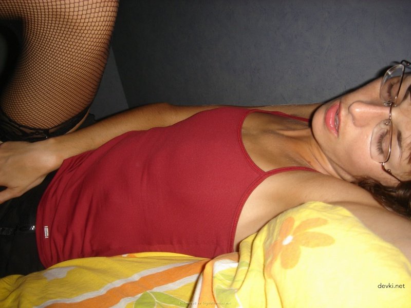 Triple Penetration Madness: Amateur Slut Gets All Holes Stuffed - XXX Explicit Pics!