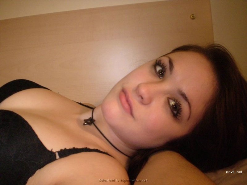 Amateur Husband Devouring Wife's Wet Pussy - Explicit Homemade Porn