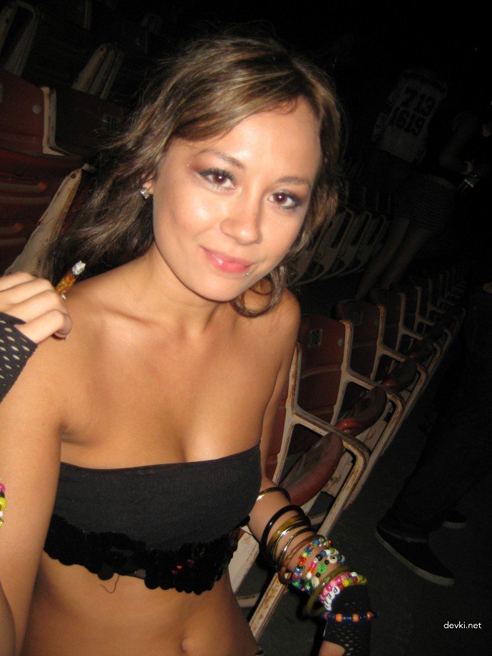 Hot Amateur XXX Pics - Explicit Erotic Photos for Devki.net - Hardcore Amateur Porn