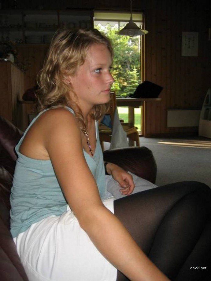 Steamy Amateur Sex Pics: Naughty Girl's Explicit XXX Photos