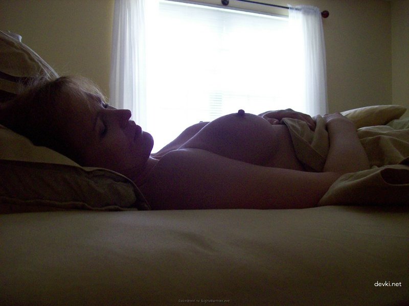 Intoxicated Girlfriend Gets Roughly Banged by Horny Stud - Amateur XXX