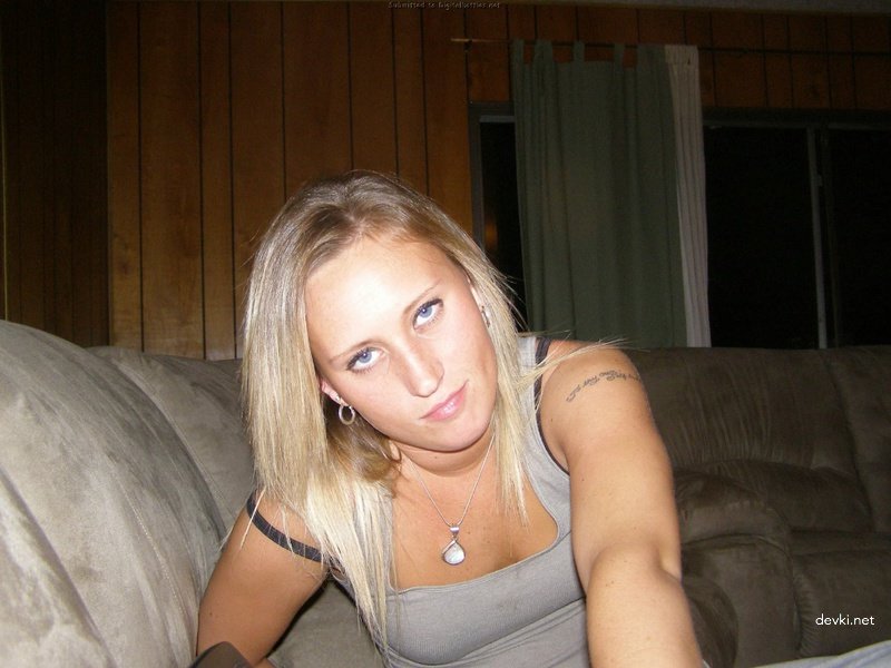 Hotwife Fucks Stranger at Resort - Raw Amateur Porn Pics