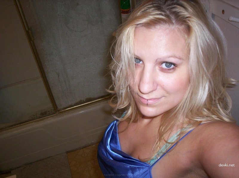 Convinced GF for Hardcore Sex Tape - Filmed Tight Pussy - Explicit Amateur Porn
