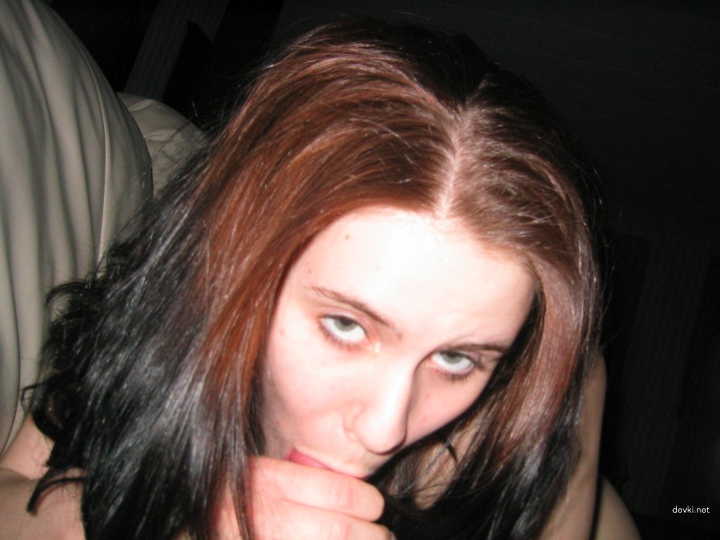 Hot Amateur Babe Deepthroats Big Cock - Hardcore Blowjob Pic