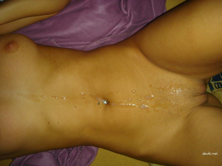 Explosive Cumshot on Ass and Belly - Amateur Porn Pic