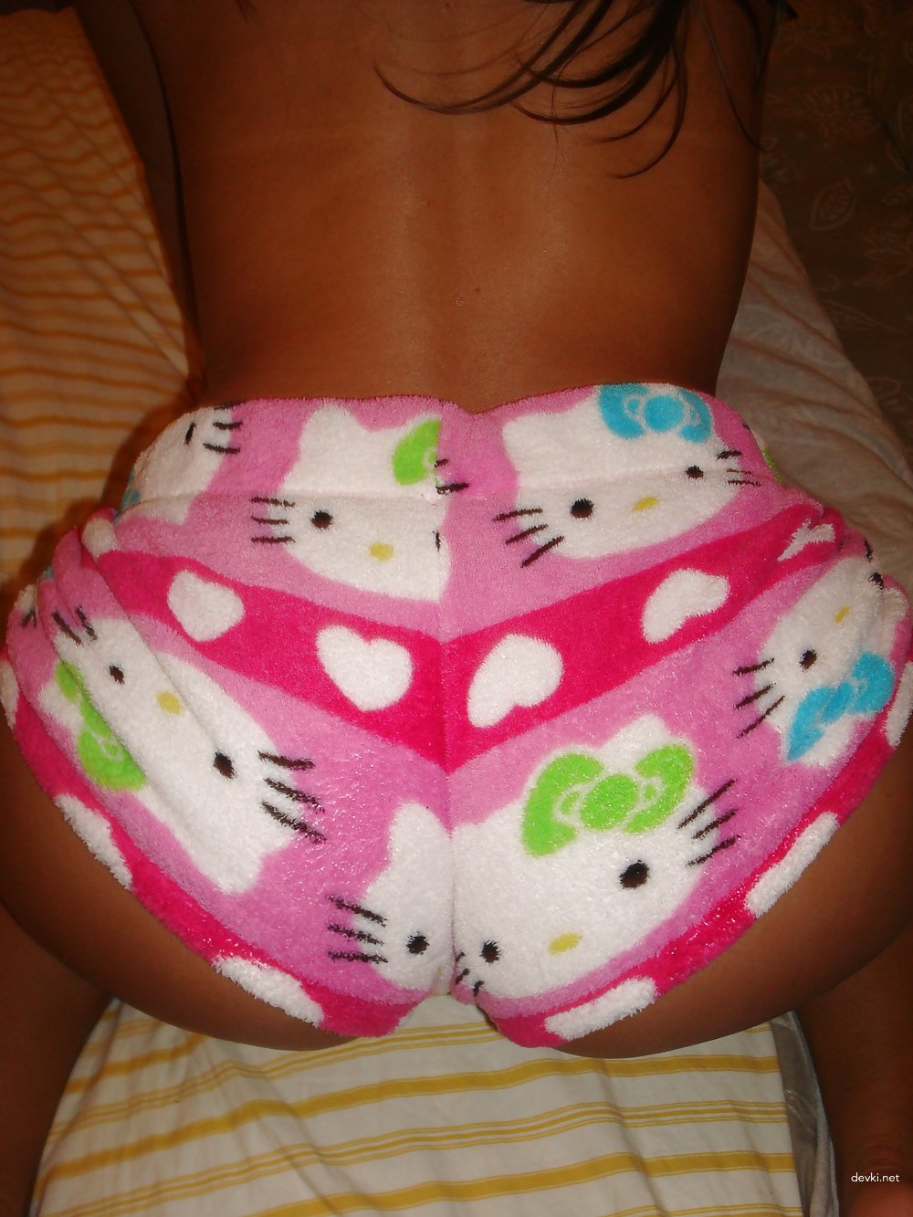 Sizzling Amateur Booty Pic - Explicit Ass Tease for Adults